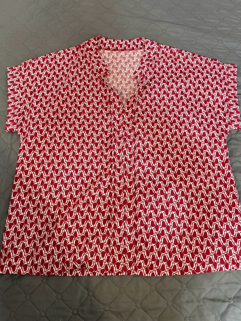 SHEIN Red White Geometric V-Neck Blouse